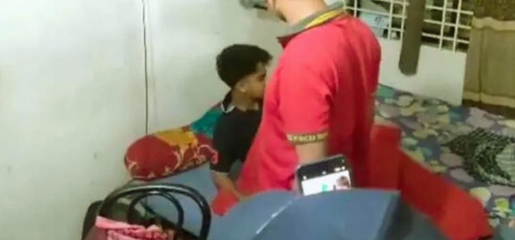 ১১ ঘণ্টা দরজা বন্ধ, সাড়া নেই, ময়মনসিংহে মেস থেকে শিক্ষার্থী উদ্ধার!