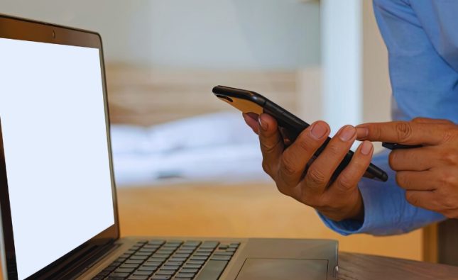 চালু হলো হোয়াটসঅ্যাপের ‘প্যারেন্ট-ম্যানেজড অ্যাকাউন্ট’