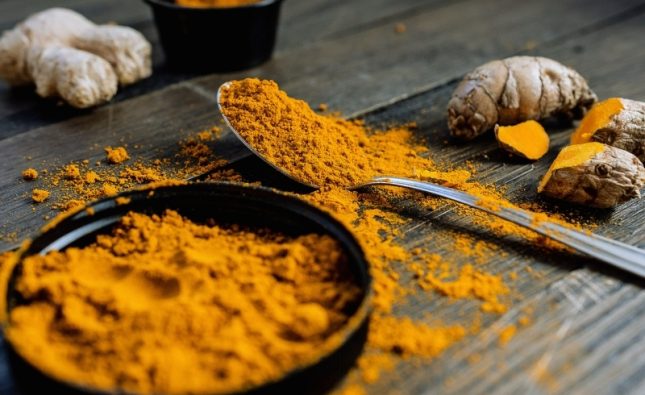 কাঁচা হলুদ ক্যানসারসহ নানা রোগের ঝুঁকি কমাতে কতটা কার্যকর?