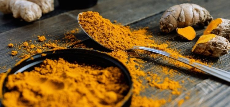 কাঁচা হলুদ ক্যানসারসহ নানা রোগের ঝুঁকি কমাতে কতটা কার্যকর?