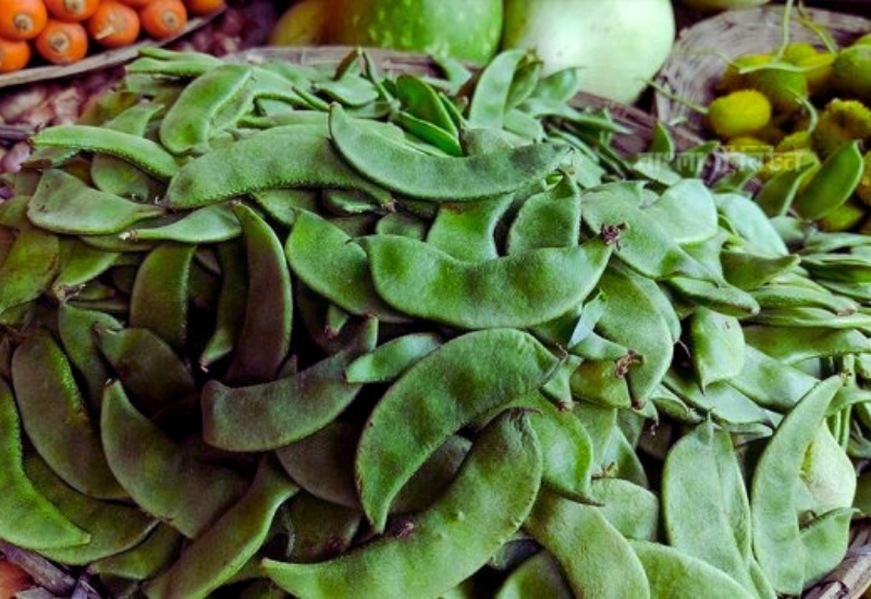 শিমের দামে বিস্ময়: কৃষকের হাটে ৫ টাকা, ভোক্তার বাজারে ৭০ টাকা!