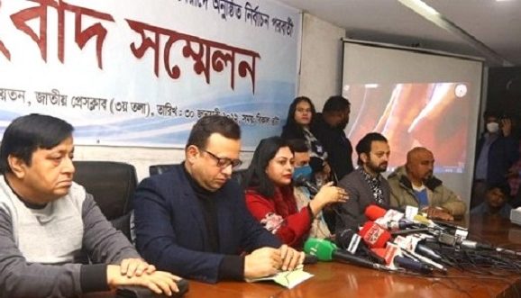 নিপুণের কাছ থেকে চুমু চেয়েছিলেন পীরজাদা!