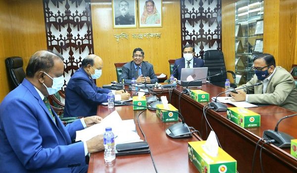 যে কোন মূল্যে চালের উৎপাদন বাড়াতে হবে: কৃষিমন্ত্রী