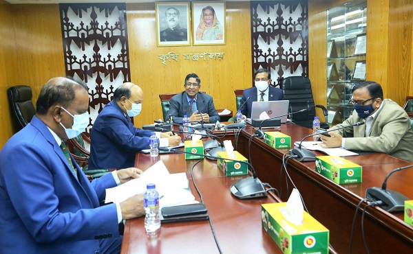 যে কোন মূল্যে চালের উৎপাদন বাড়াতে হবে: কৃষিমন্ত্রী