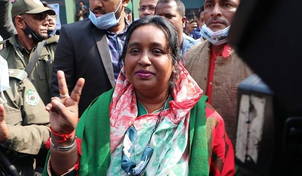 জয় মুক্তিযোদ্ধাদের জন্য উৎসর্গ: আইভী