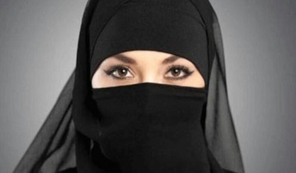 হিজাব নিয়ে নতুন রায় দিলেন কর্ণাটক হাইকোর্ট