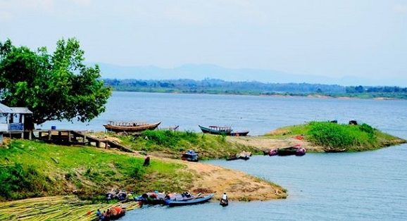 বাংলাদেশে রয়েছে বৈচিত্রময় পরিবেশ
