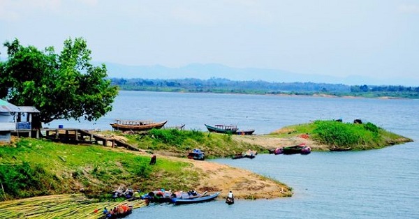 বাংলাদেশে রয়েছে বৈচিত্রময় পরিবেশ