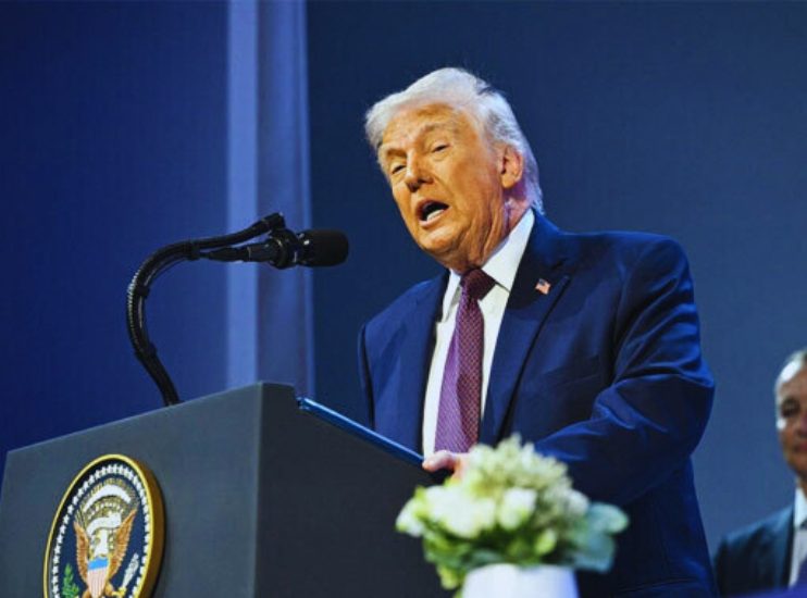 চুক্তি করো, নয়তো ধ্বংস নিশ্চিত; ইরানকে ট্রাম্পের চরম হুঁশিয়ারি