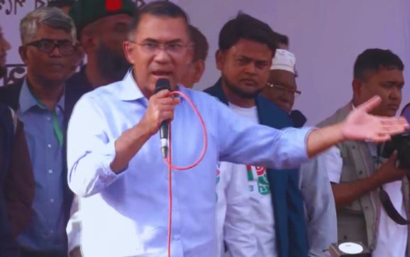 বিএনপি জিতলে ঢাকায় ৪০টি খেলার মাঠ; ইসিবি চত্বরে তারেক রহমানের অঙ্গীকার