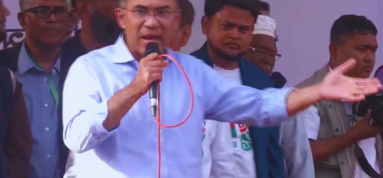 বিএনপি জিতলে ঢাকায় ৪০টি খেলার মাঠ; ইসিবি চত্বরে তারেক রহমানের অঙ্গীকার