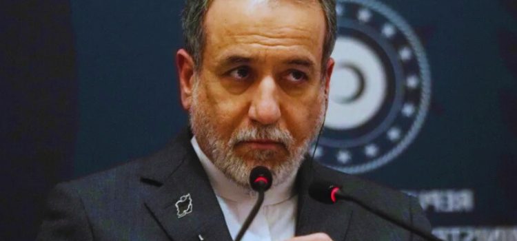 ইরানের পররাষ্ট্রমন্ত্রী আরাঘচির সাক্ষাৎকার: পারমাণবিক আলোচনায় আশা, যুদ্ধের হুমকিও অব্যাহত