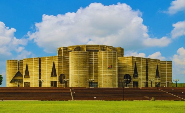 সোমবার নতুন সরকারের শপথ