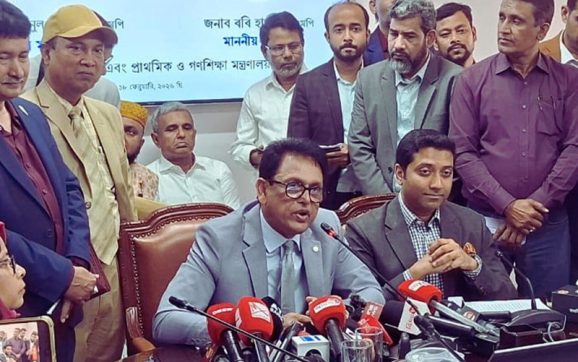 শিক্ষা মন্ত্রণালয়ে বদলি বাণিজ্য ও সিন্ডিকেট নির্মূলের হুঁশিয়ারি নতুন শিক্ষামন্ত্রীর