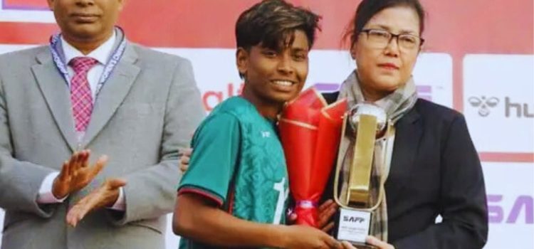 ফাইনাল হারলেও দুই পুরস্কার জিতলেন আলপি আক্তার