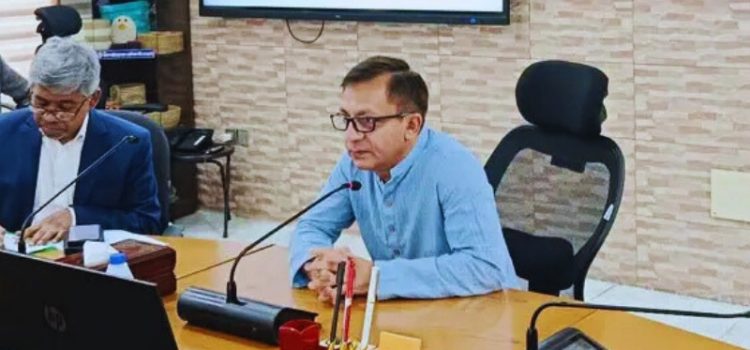 ভোজ্যতেলের দাম এক ফোঁটাও বাড়বে না: আশ্বাস বাণিজ্যমন্ত্রীর