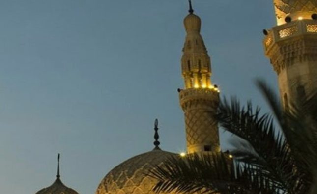 সৌদিতে দেখা যায়নি শাওয়ালের চাঁদ: মধ্যপ্রাচ্যে ঈদুল ফিতর শুক্রবার