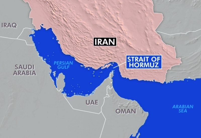 যে কৌশলে হরমুজ প্রণালির নিয়ন্ত্রণ ধরে রেখেছে ইরান!