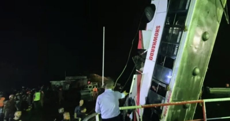 পদ্মার বাসডুবি: বেড়েই চলেছে মৃতের সংখ্যা