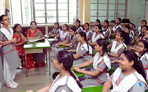 জ্বালানিসংকটে স্কুলে ব্লেন্ডেড ক্লাসের উদ্যোগ শিক্ষা মন্ত্রণালয়ের