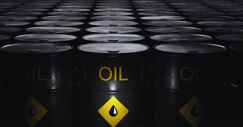 ইরানের বিদ্যুৎকেন্দ্রে হামলা স্থগিত, কমেছে তেলের দাম