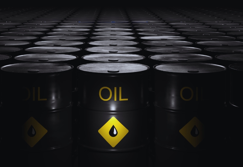 ইরানের বিদ্যুৎকেন্দ্রে হামলা স্থগিত, কমেছে তেলের দাম