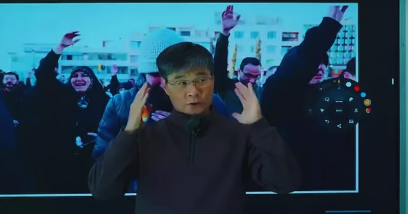 অধ্যাপক জিয়াংয়ের ভবিষ্যদ্বাণী ভাইরাল: ইরান যুদ্ধে যুক্তরাষ্ট্রের পরাজয় কি অবশ্যম্ভাবী?